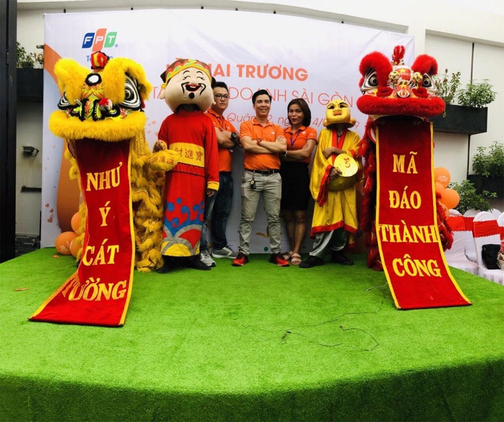 Thảm cỏ nhân tạo trải sàn sự kiện khai trương cửa hàng, công ty...