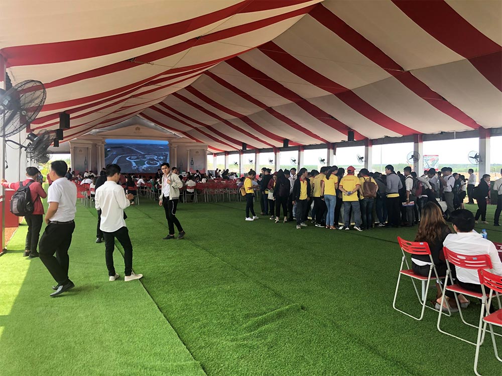 Thảm cỏ nhân tạo hội nghị ngoài trời