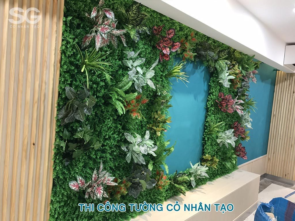 Cách thi công thi công tường cây giả giá rẻ 7 Cách thi công cỏ nhân tạo lên tường, cỏ nhân tạo dán tường, tường cây giả