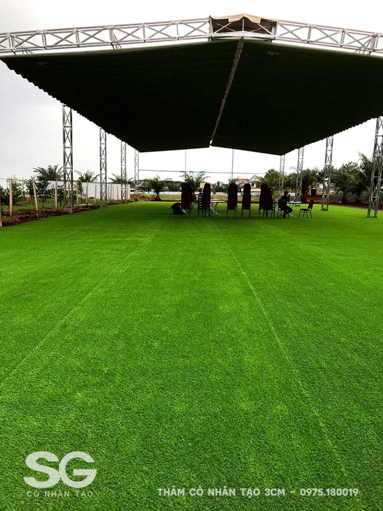 Thi công thảm cỏ nhân tạo 3cm