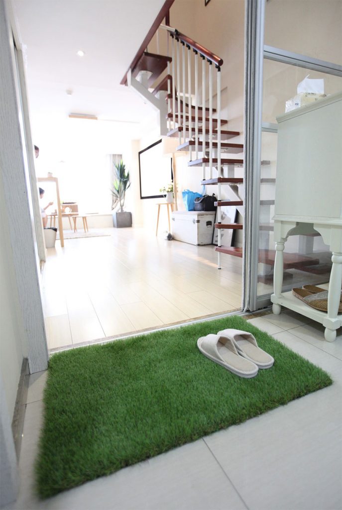 Thảm cỏ nhân tạo làm thảm chùi chân