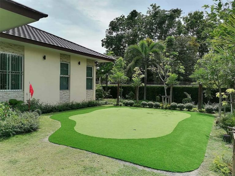 Cỏ nhân tạo sân golf