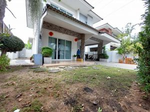 Làm nền công trình cỏ nhân tạo sân vườn quận 8