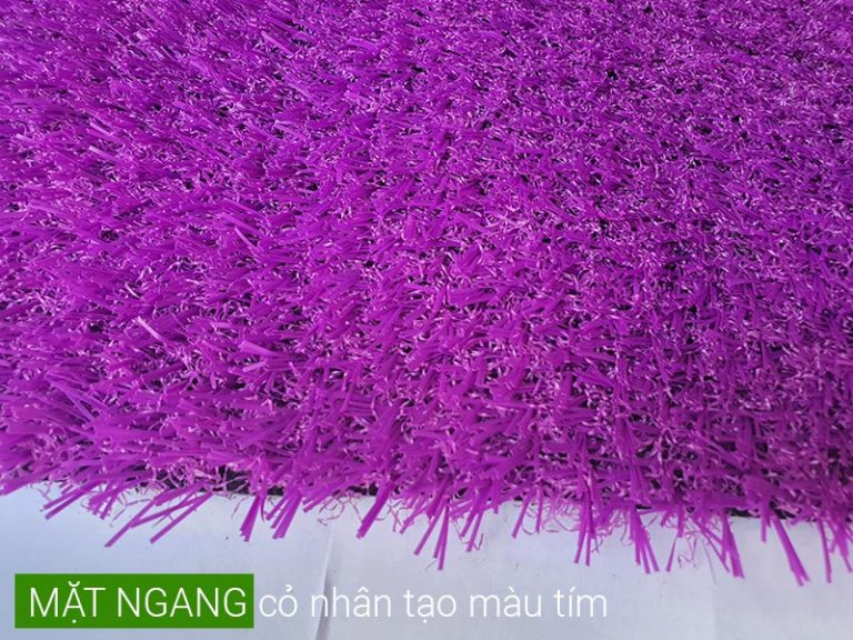 Cỏ nhân tạo màu tím
