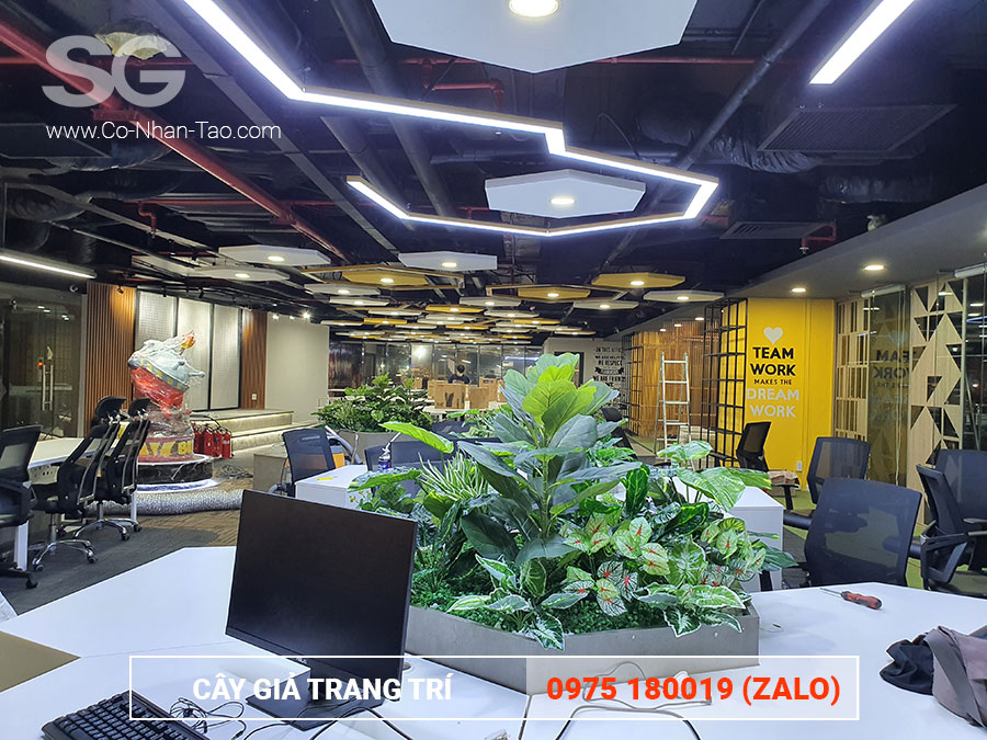 Chậu cây giả trang trí