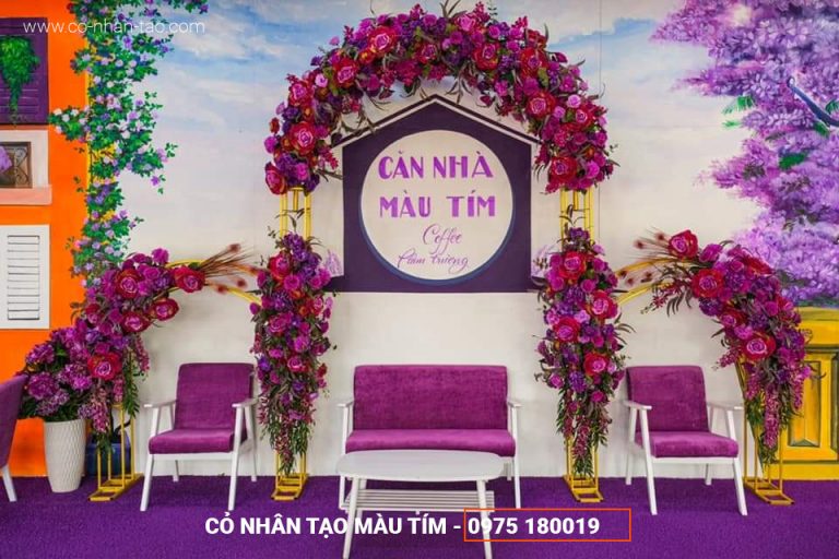 Thảm cỏ nhân tạo màu tím trang trí
