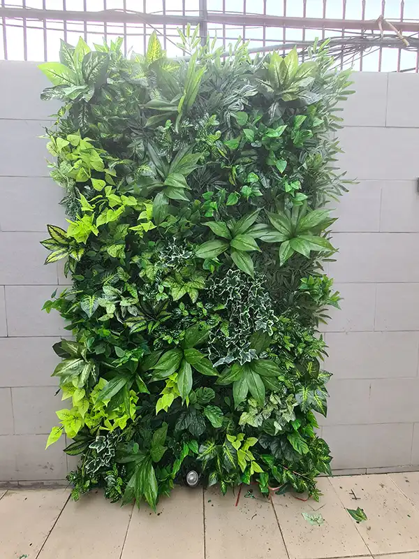 Tường cây giả ngoài trời
