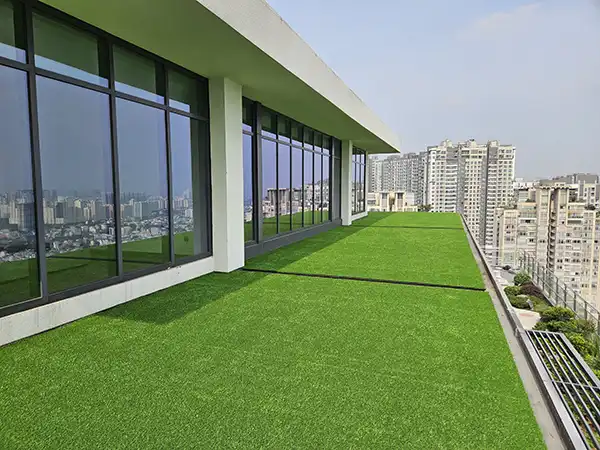 Cỏ nhân tạo trải mái/sân thượng chung cư