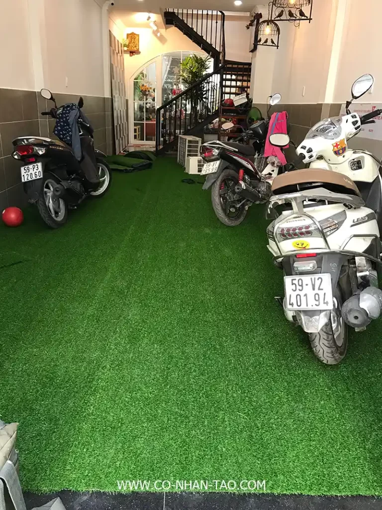 Thi công cỏ nhân tạo trải sàn nhà ở Quận 1