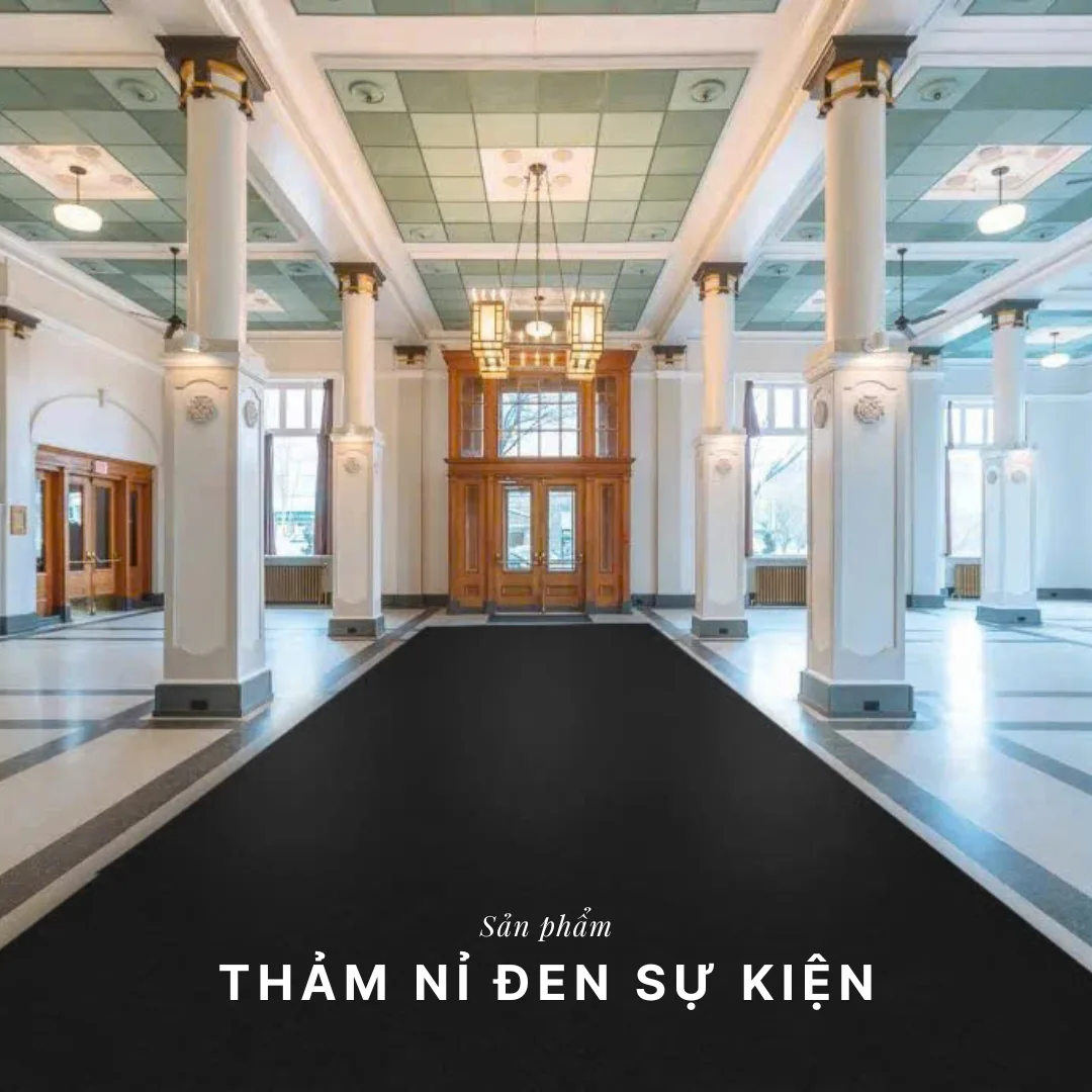 Thảm nỉ đen trải lối đi