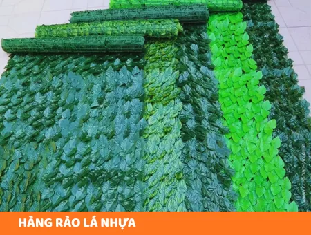 hàng rào lá nhựa