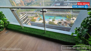 Cỏ nhân tạo trang trí ban công ở Kiên Giang